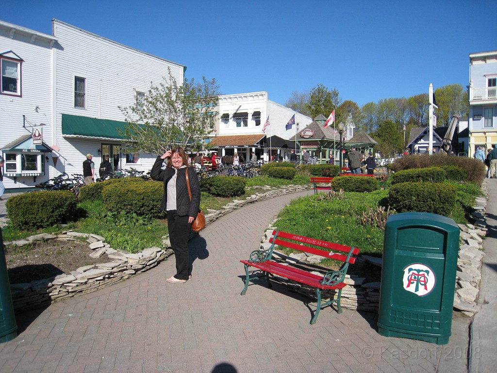 Mackinaw Island Area May 2008 0238.jpg - Come on! Let's go! We have a lot to do and see today! Quit your "lolly-gagging".